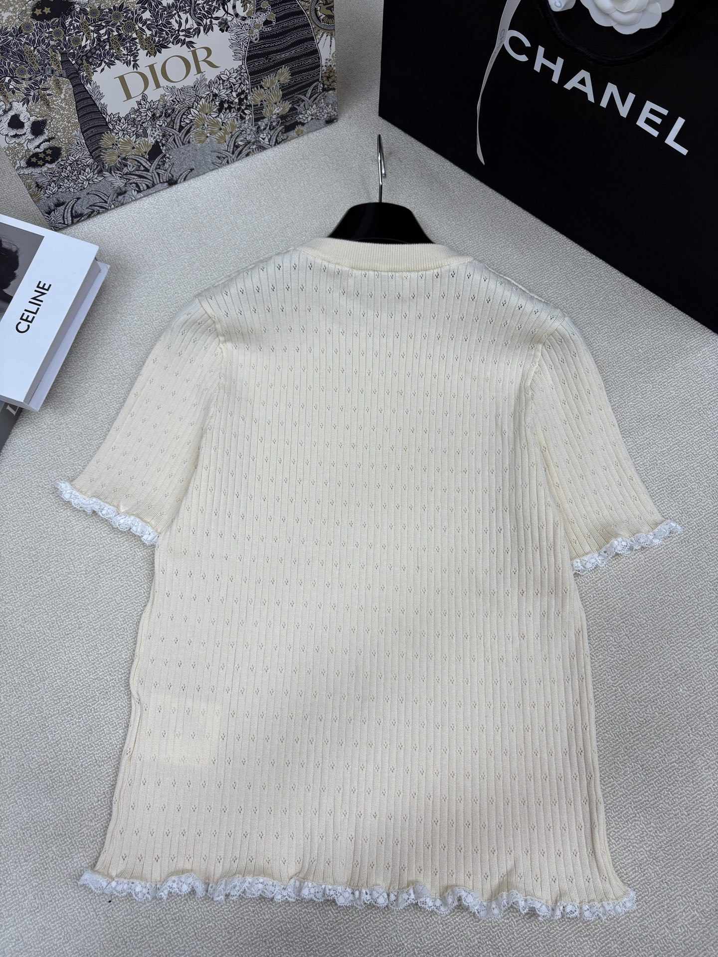 Women's short sleeves